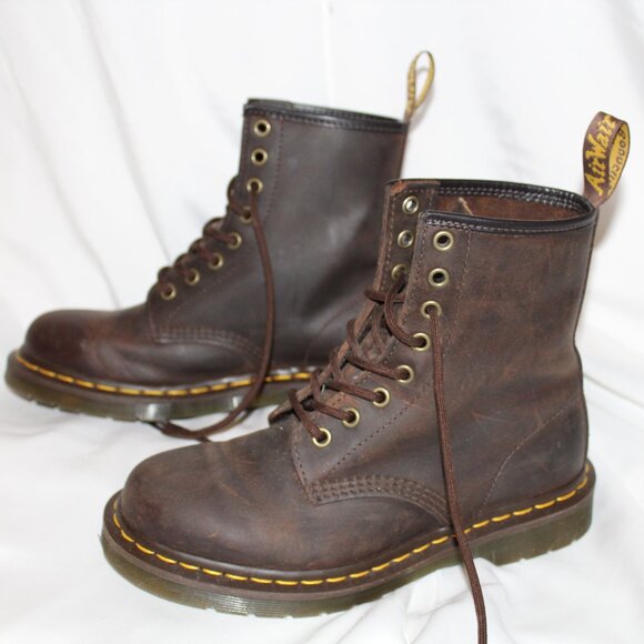 Dr. Martens Crazy Horse Unisex Lace up Leather Boots - Picture 4 of 11